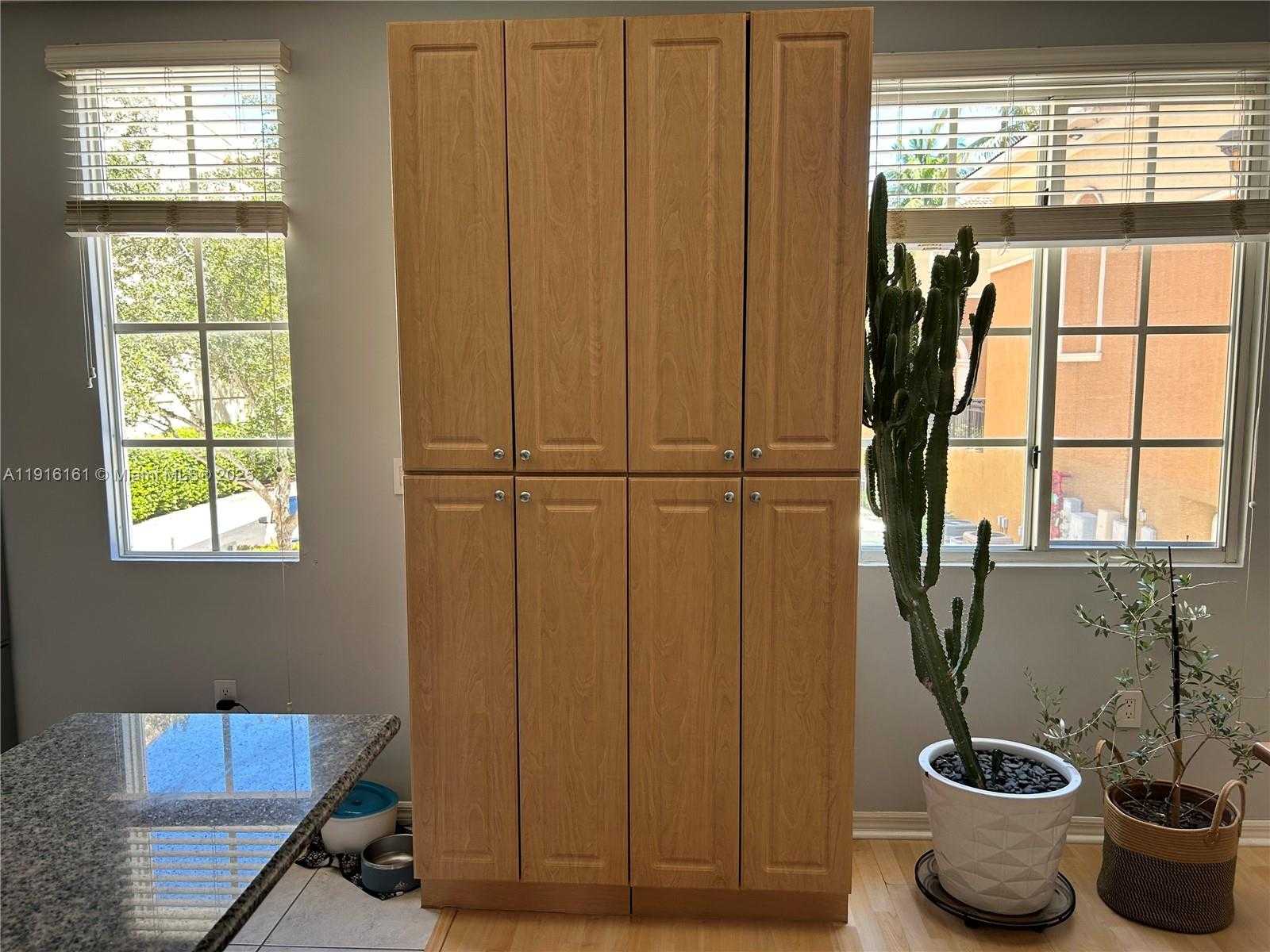 Small Image of 2811 NORTH EAST 185TH ST, Aventura Number 9