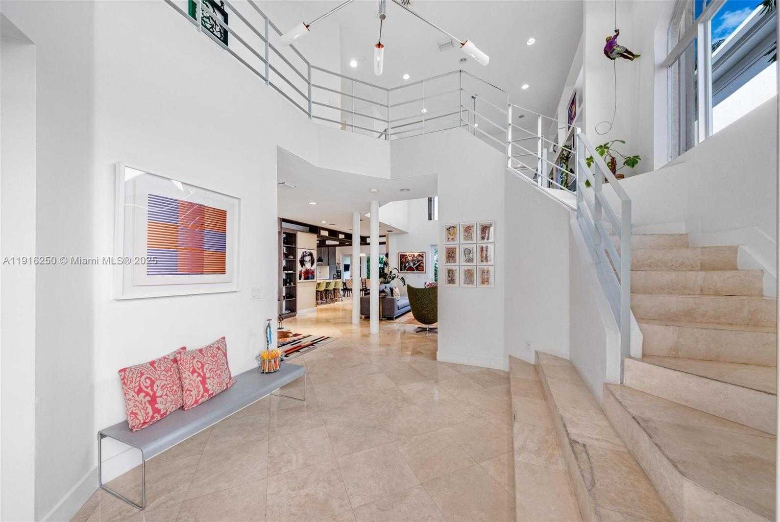 Small Image of 3965 194TH LN, Sunny Isles Beach Number 15