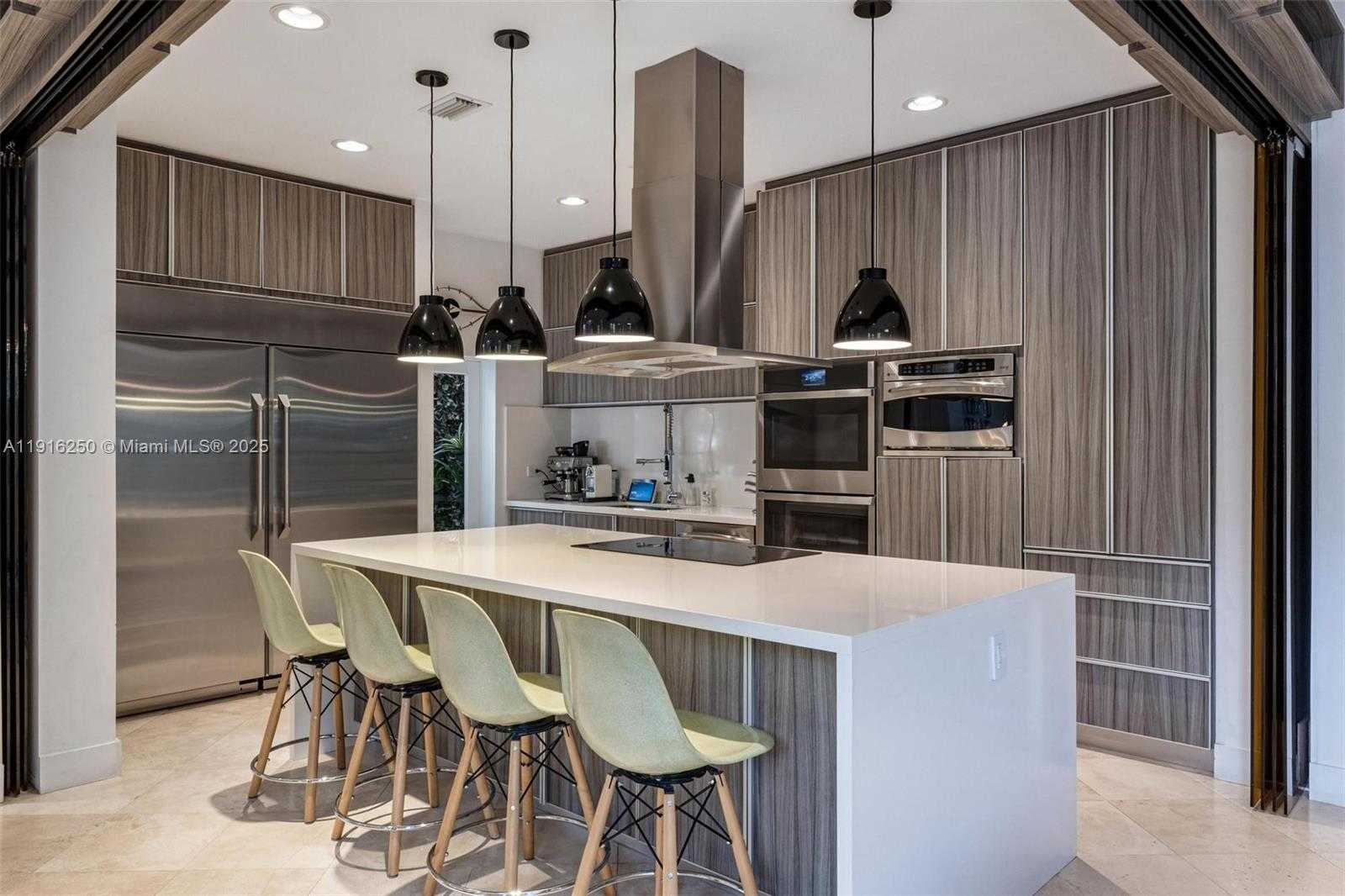 Small Image of 3965 194TH LN, Sunny Isles Beach Number 23