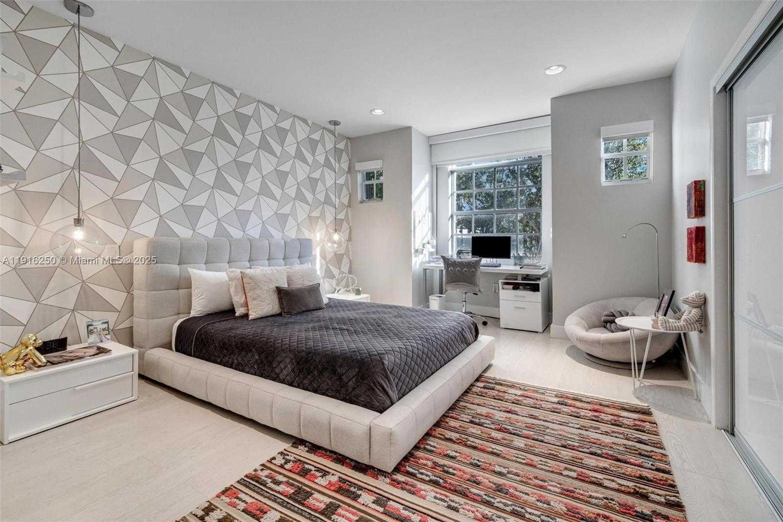 Small Image of 3965 194TH LN, Sunny Isles Beach Number 43