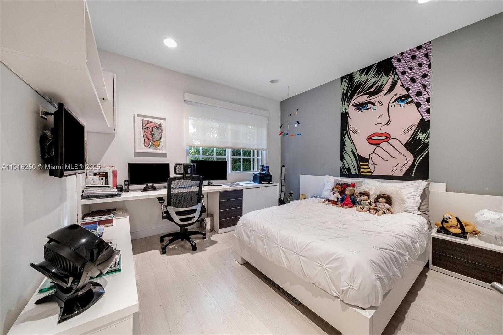 Small Image of 3965 194TH LN, Sunny Isles Beach Number 47