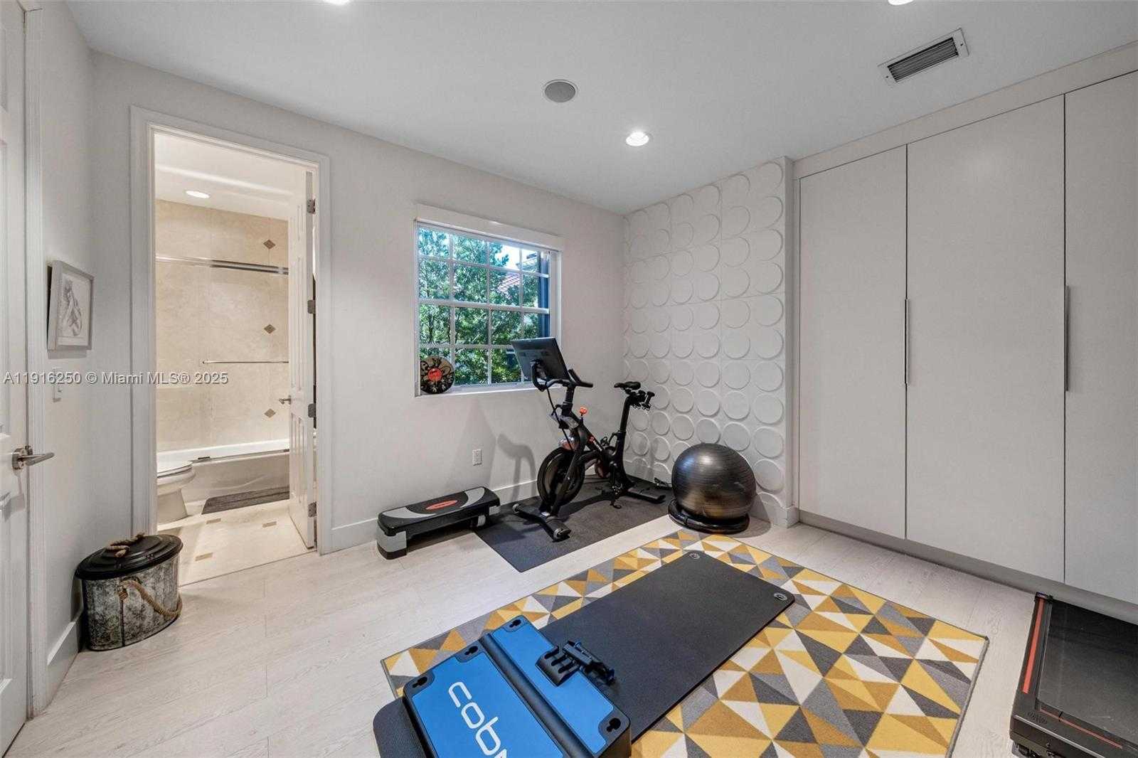 Small Image of 3965 194TH LN, Sunny Isles Beach Number 49