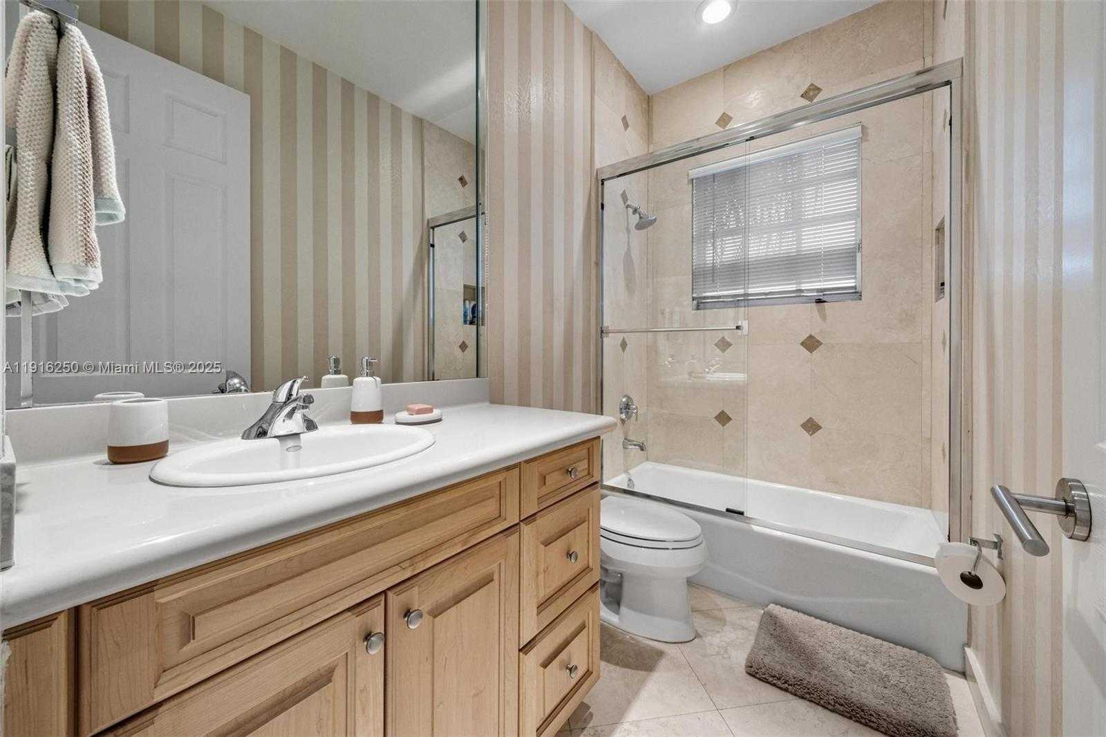 Small Image of 3965 194TH LN, Sunny Isles Beach Number 53