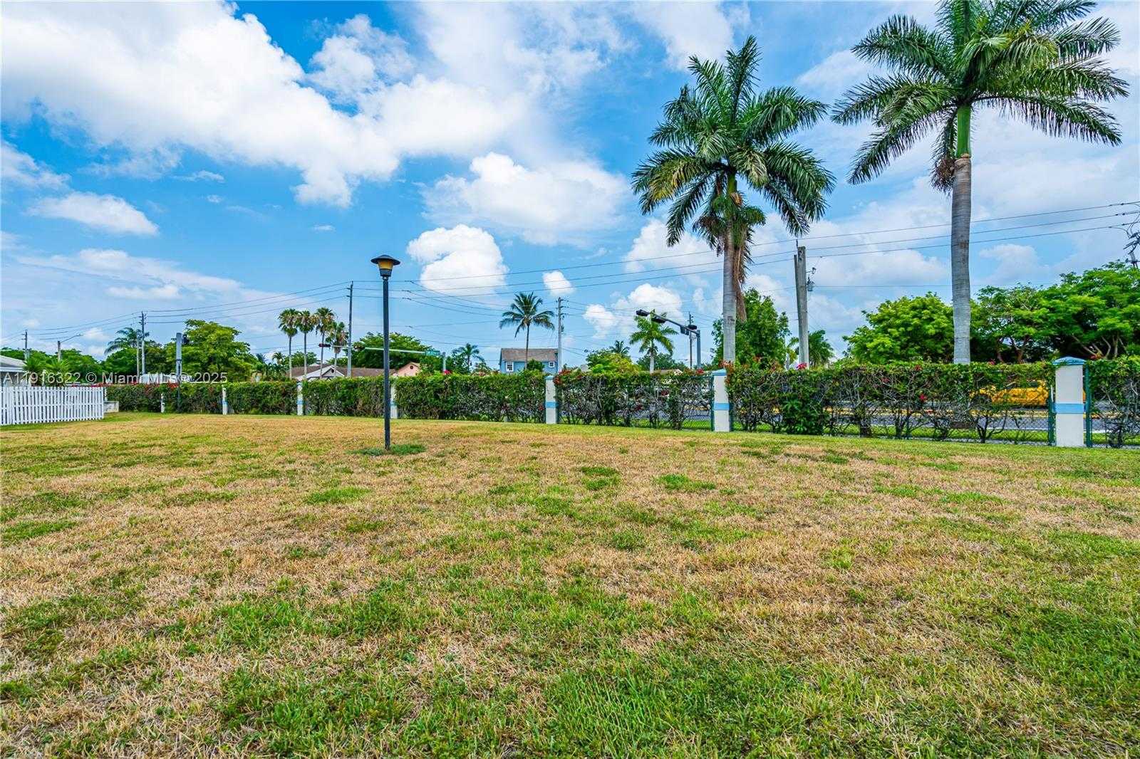 Small Image of 22315 SOUTH WEST 103RD AVE, Cutler Bay Number 27