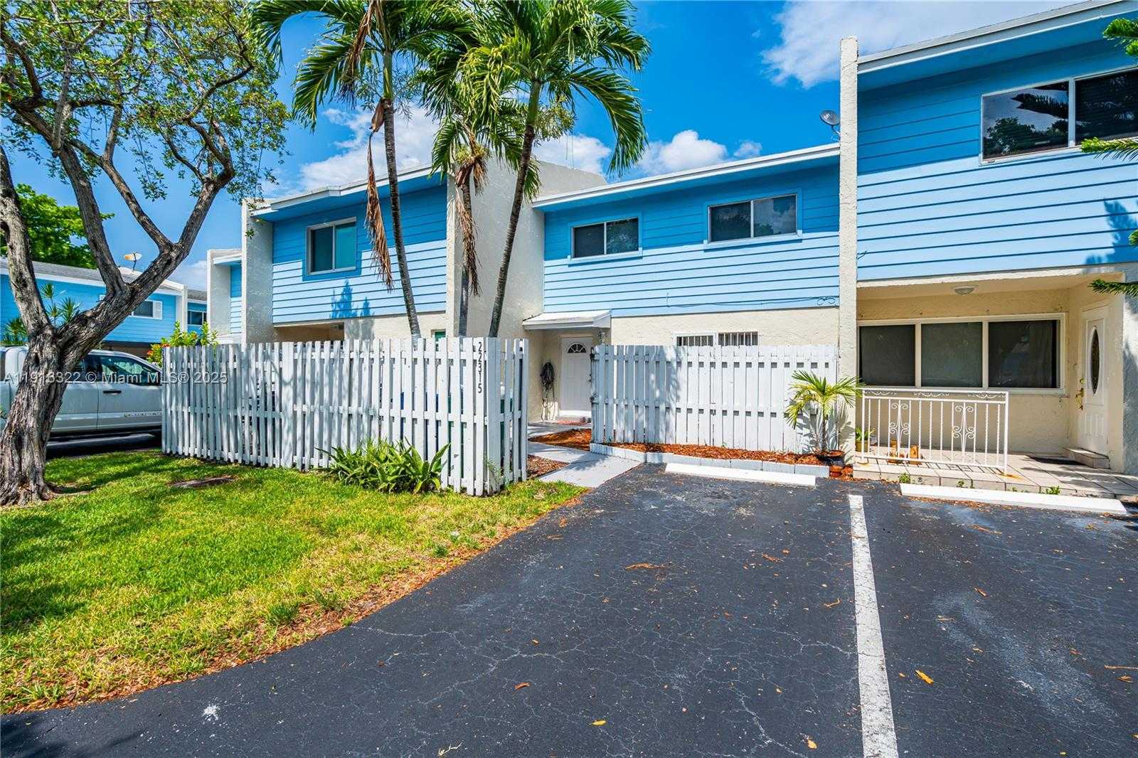 Small Image of 22315 SOUTH WEST 103RD AVE, Cutler Bay Number 3
