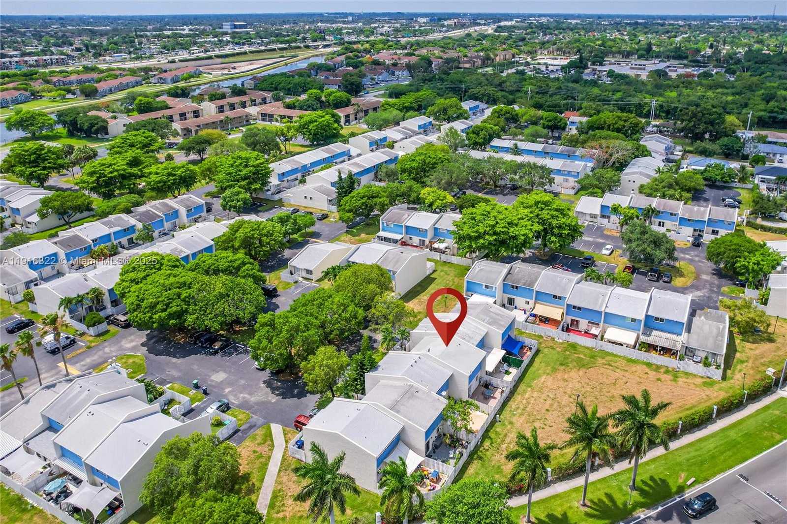 Small Image of 22315 SOUTH WEST 103RD AVE, Cutler Bay Number 36
