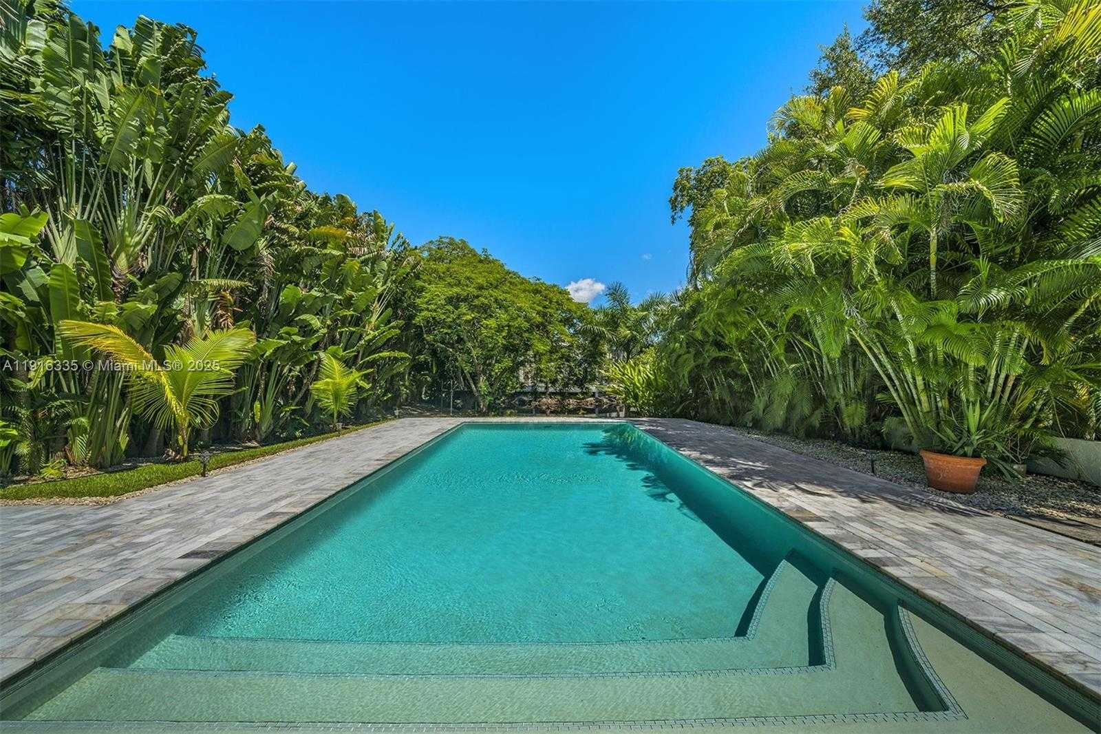 Small Image of 5981 SOUTH WEST 136TH ST, Pinecrest Number 22