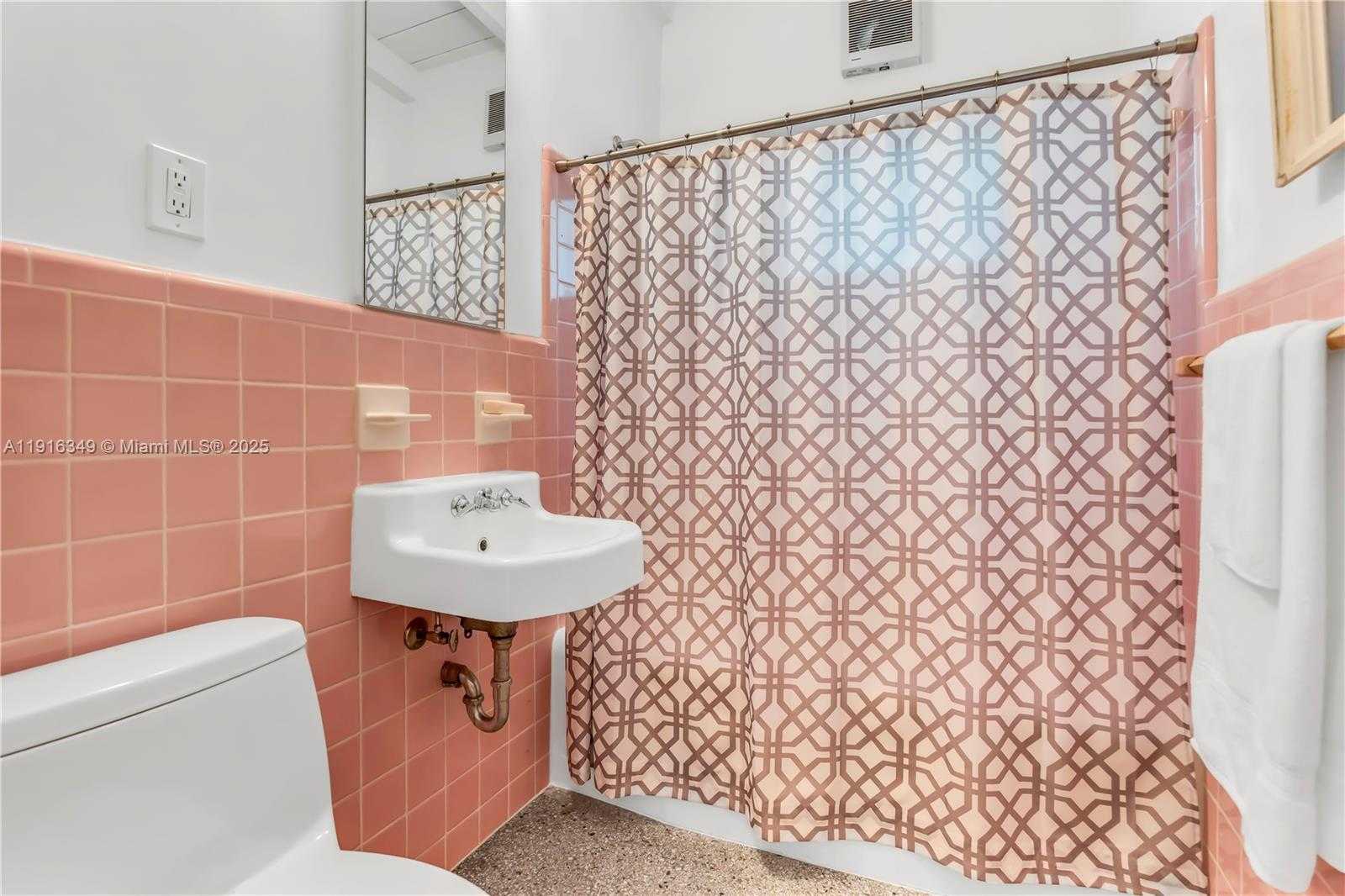 Small Image of 2333 SOUTH WEST 34TH WAY, Fort Lauderdale Number 20