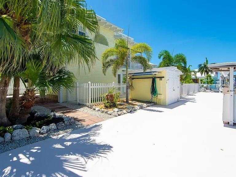 Small Image of 11563 4TH AVENUE OCEAN, Marathon Number 7