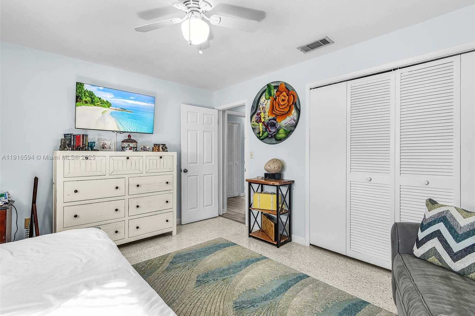 Small Image of 3005 SOUTH EAST 18TH, Cape Coral Number 29