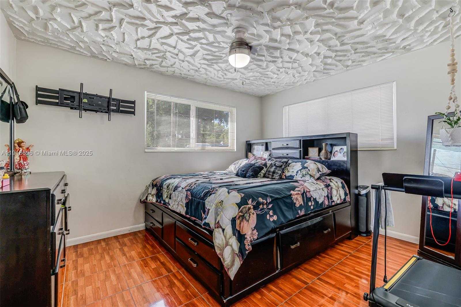 Small Image of 6431 SOUTH WEST 19TH ST, North Lauderdale Number 13