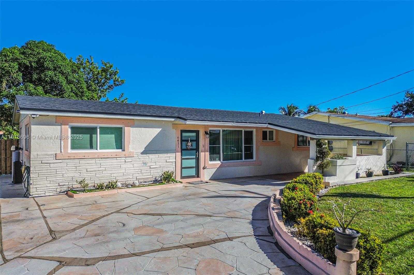 Small Image of 6431 SOUTH WEST 19TH ST, North Lauderdale Number 3