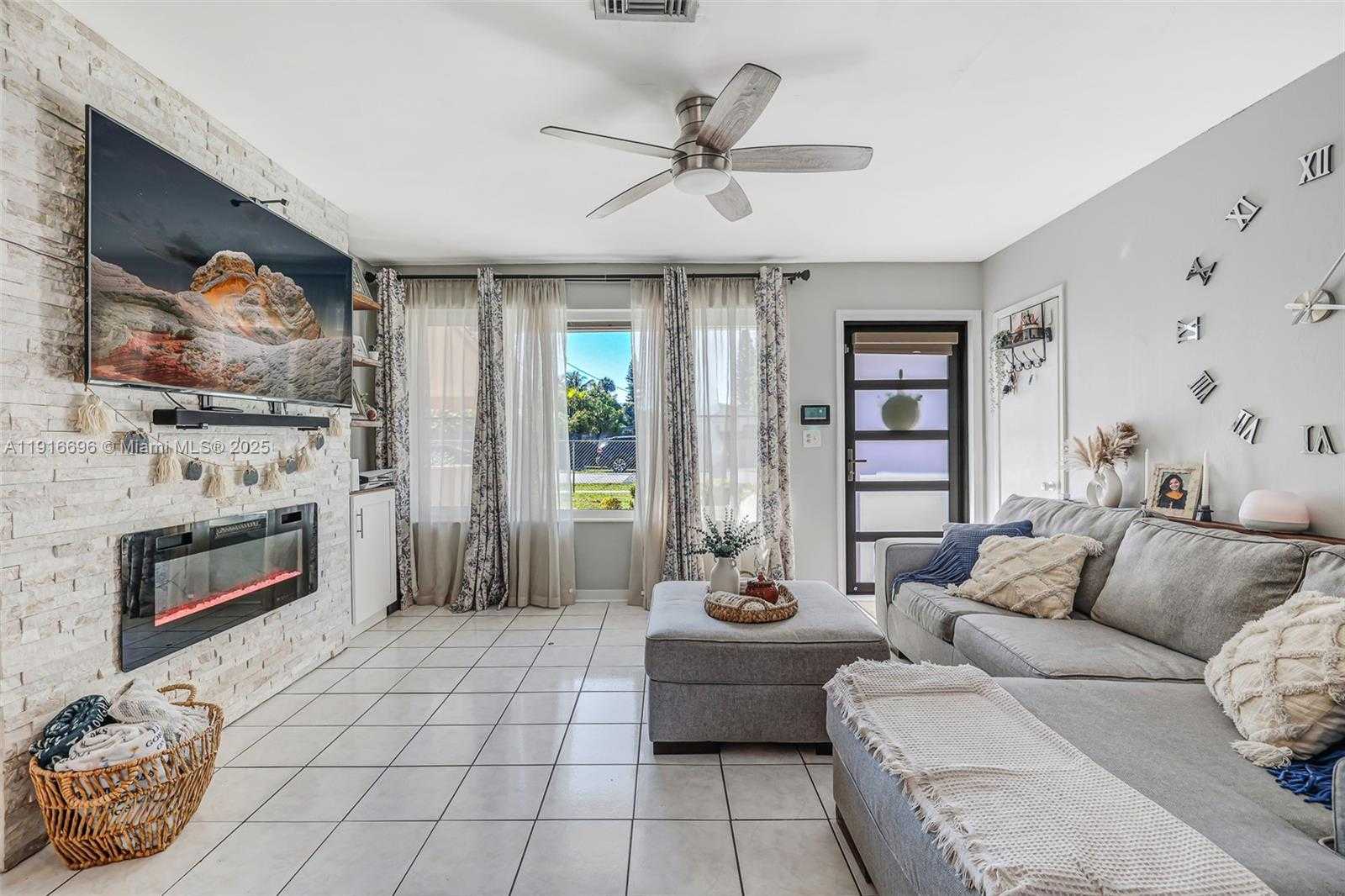 Small Image of 6431 SOUTH WEST 19TH ST, North Lauderdale Number 30