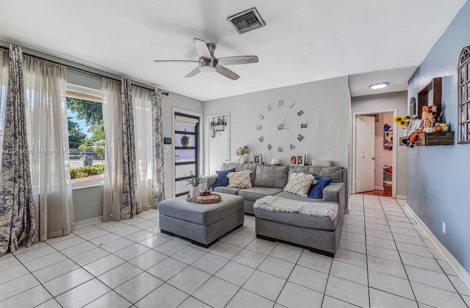 Small Image of 6431 SOUTH WEST 19TH ST, North Lauderdale Number 31