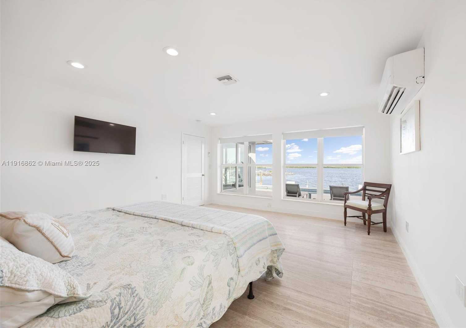 Small Image of 1733 SUNRISE DR, Big Pine Number 13