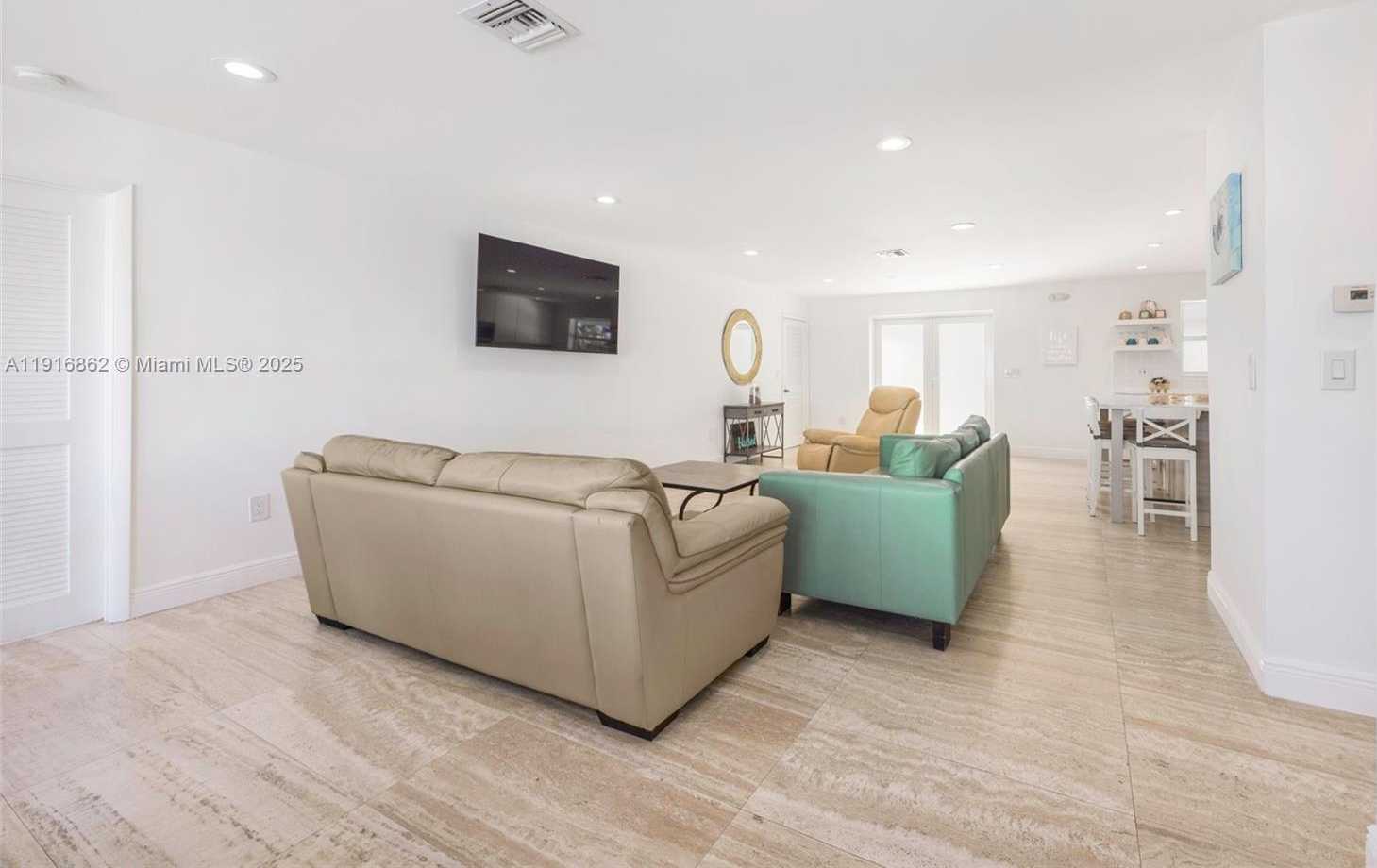 Small Image of 1733 SUNRISE DR, Big Pine Number 7