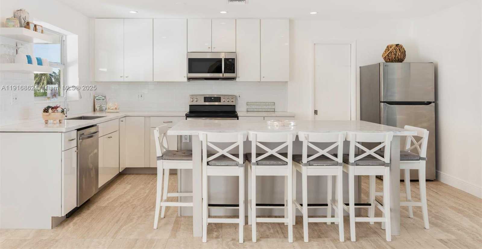 Small Image of 1733 SUNRISE DR, Big Pine Number 9