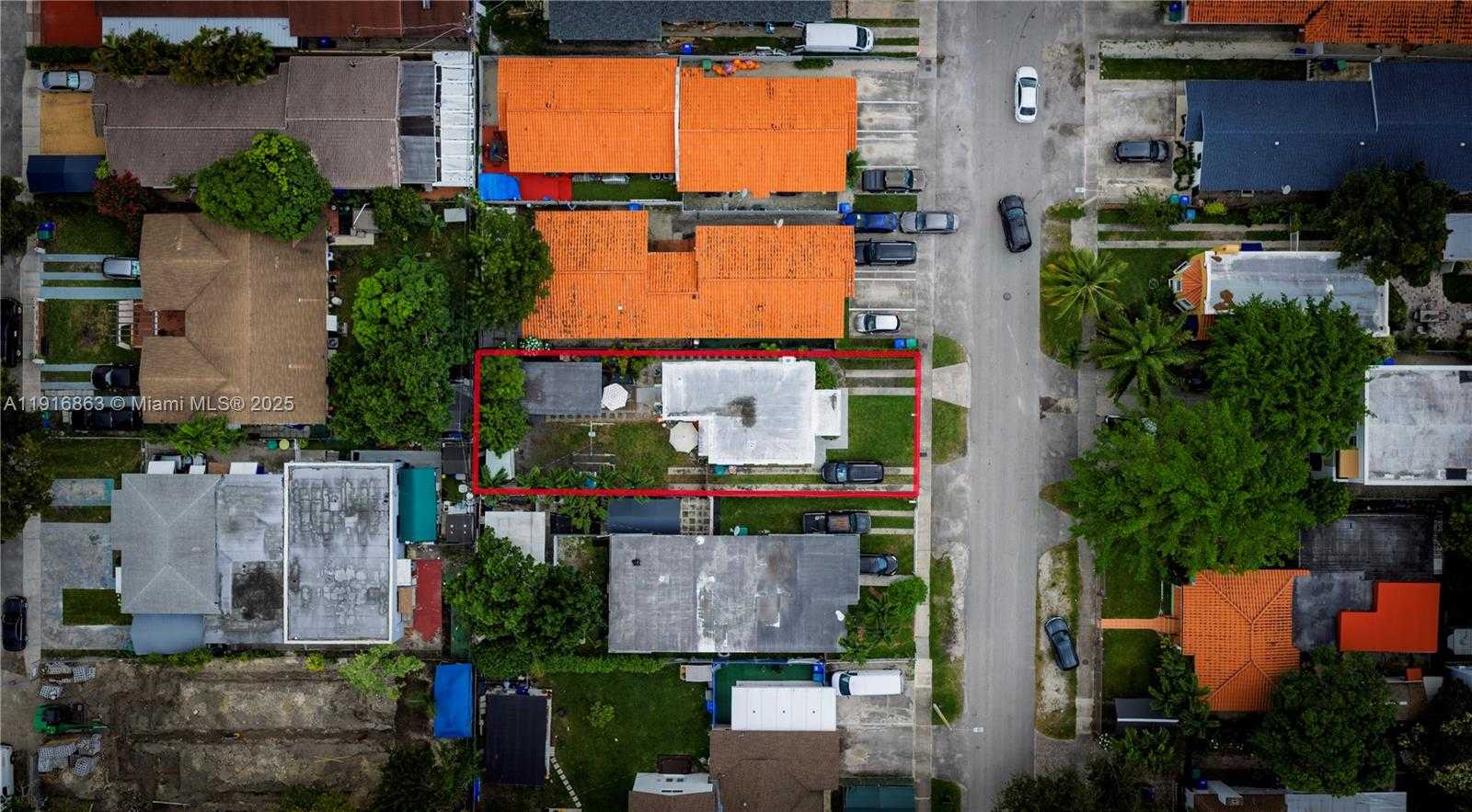 Small Image of 3422 SOUTH WEST 25TH ST, Miami Number 12