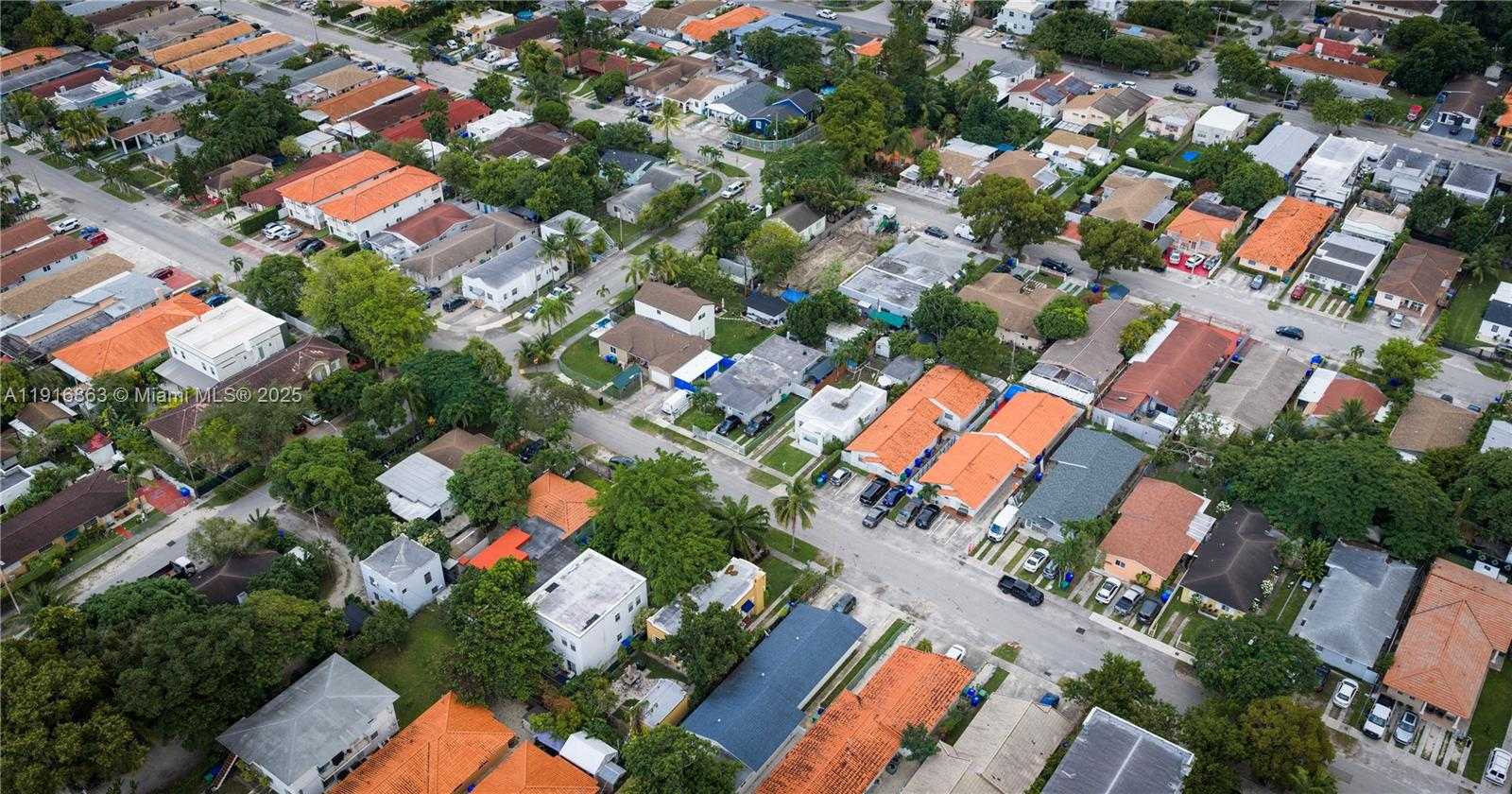 Small Image of 3422 SOUTH WEST 25TH ST, Miami Number 15