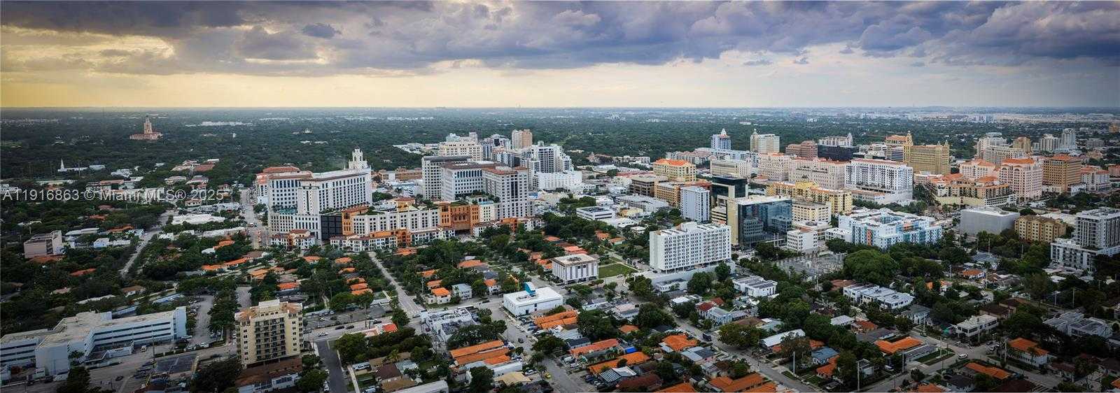 Small Image of 3422 SOUTH WEST 25TH ST, Miami Number 17