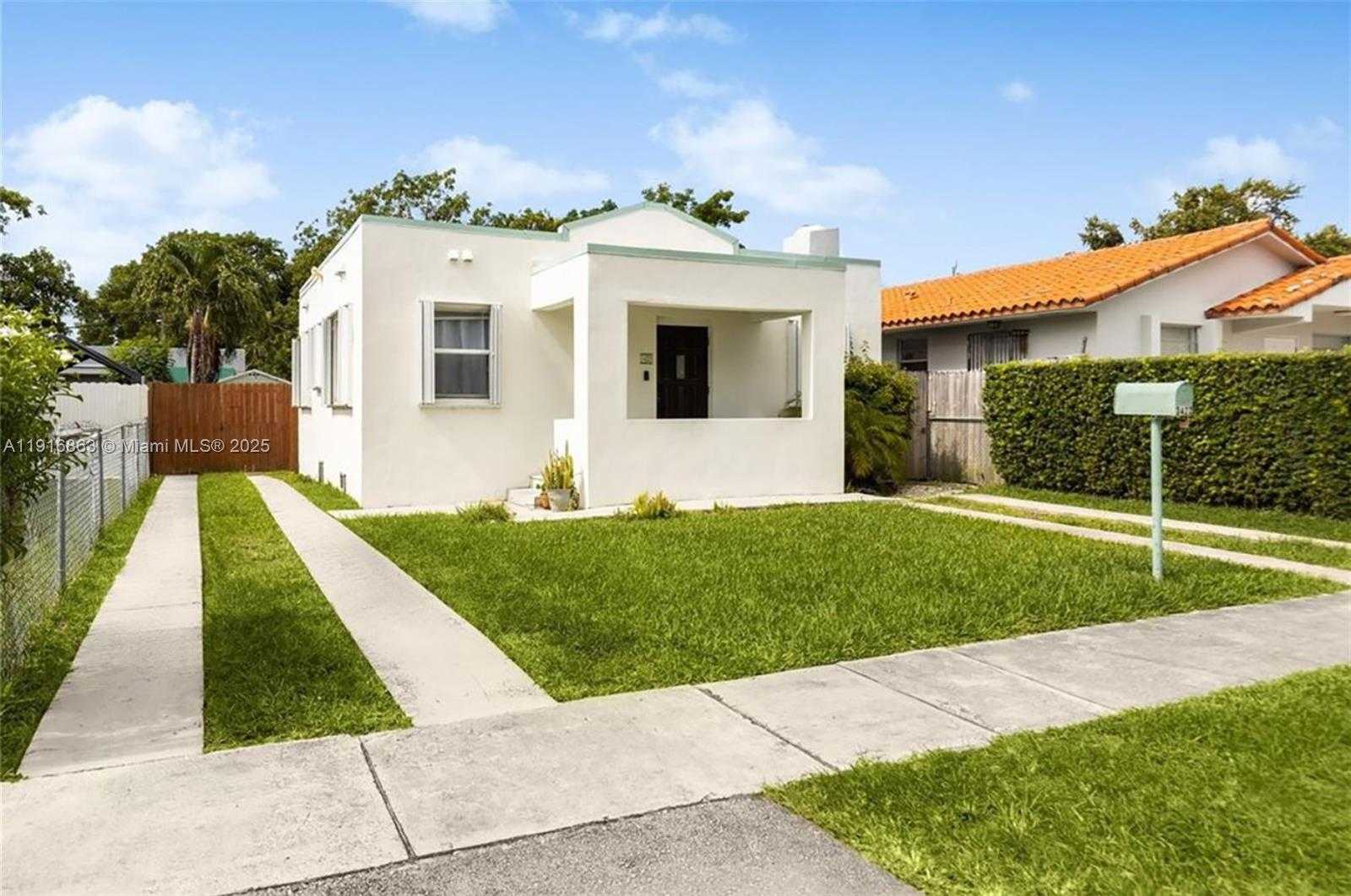 Small Image of 3422 SOUTH WEST 25TH ST, Miami Number 2