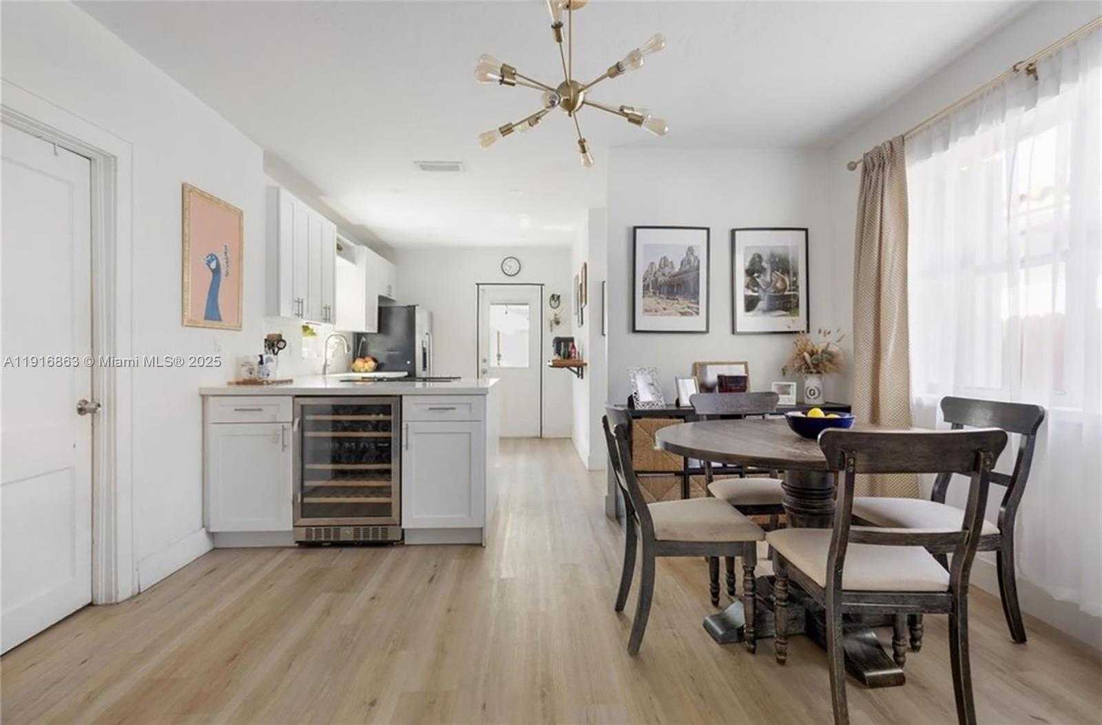 Small Image of 3422 SOUTH WEST 25TH ST, Miami Number 4