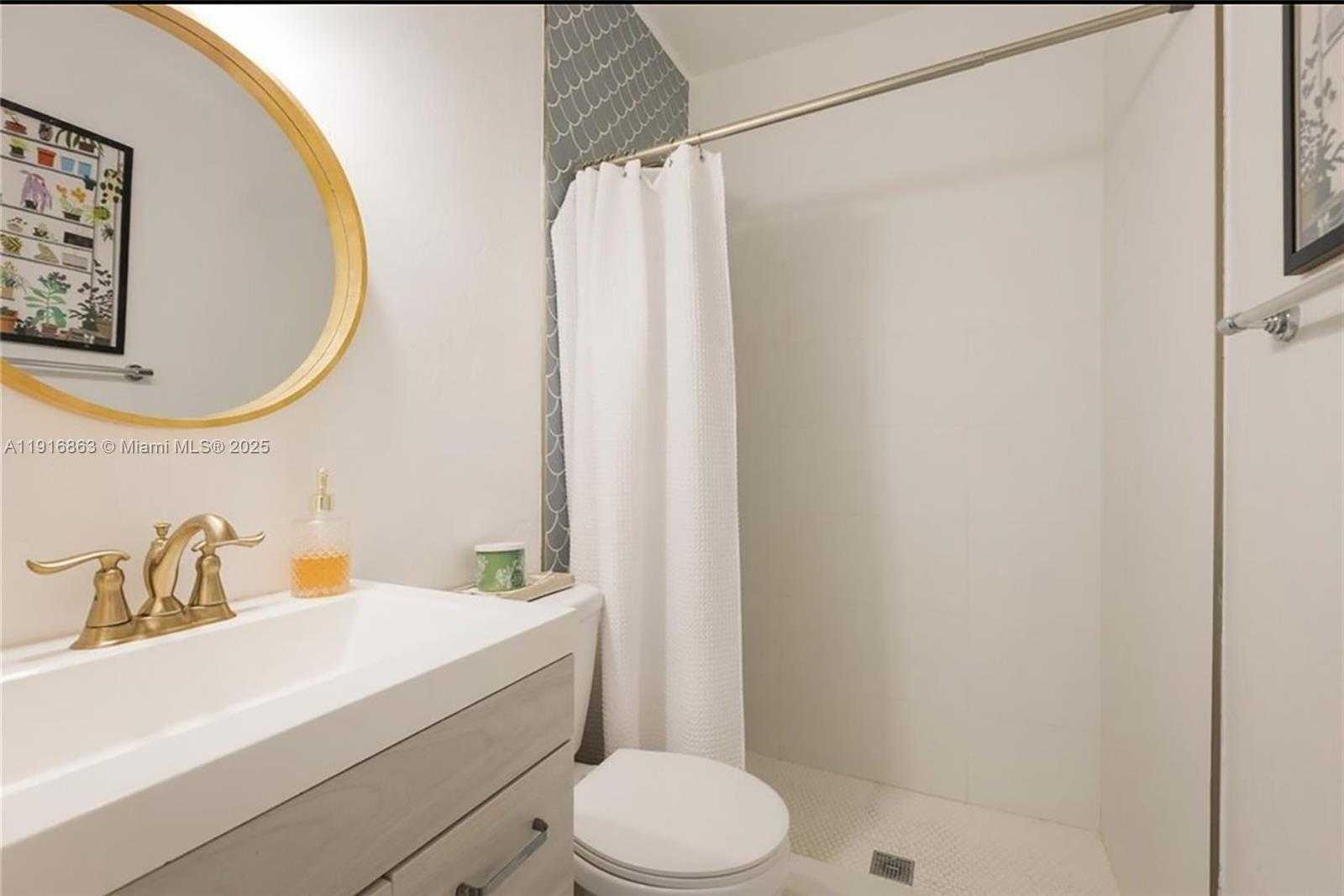 Small Image of 3422 SOUTH WEST 25TH ST, Miami Number 9