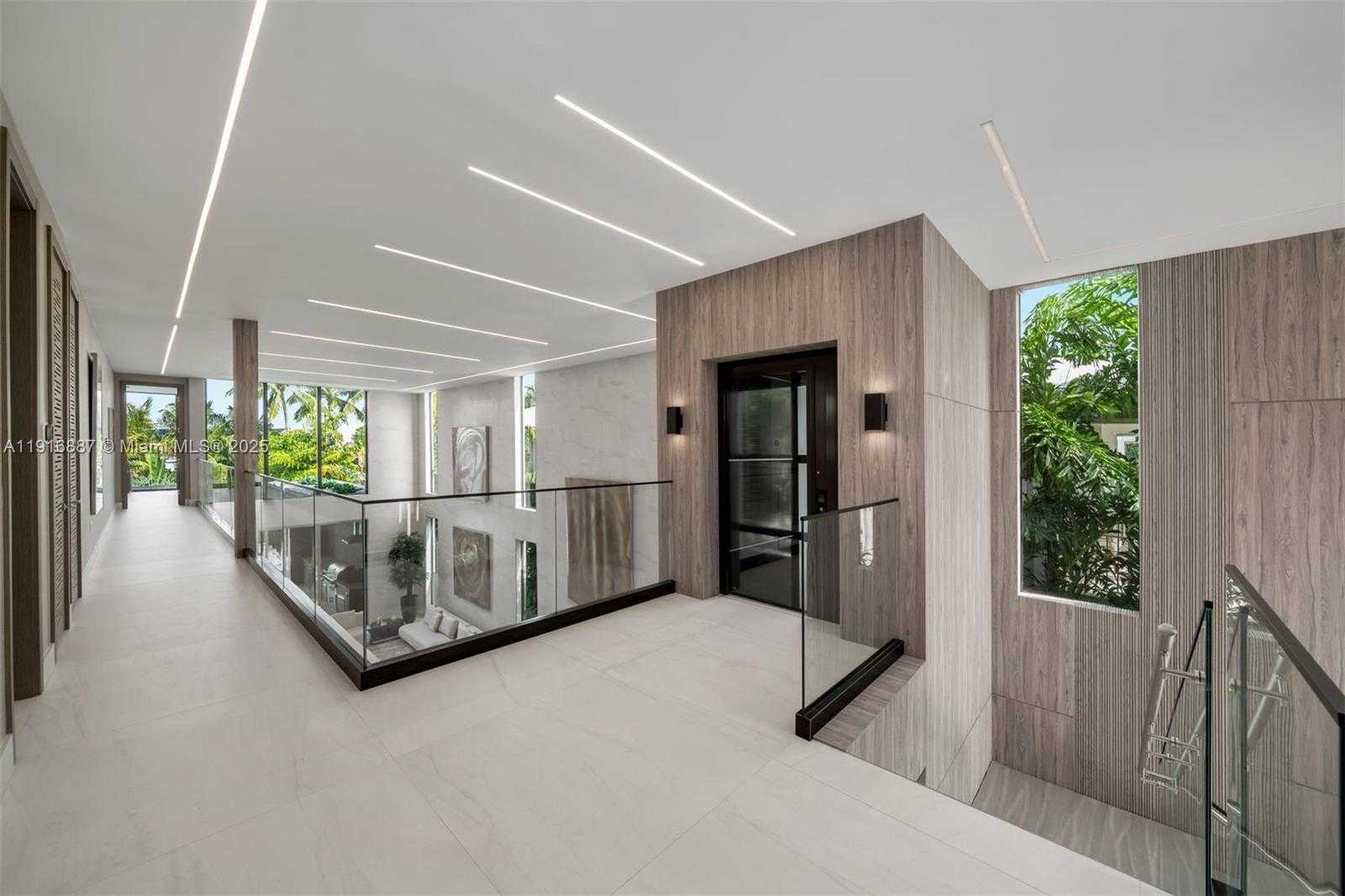 Small Image of 725 NORTH EAST 77TH ST, Miami Number 10