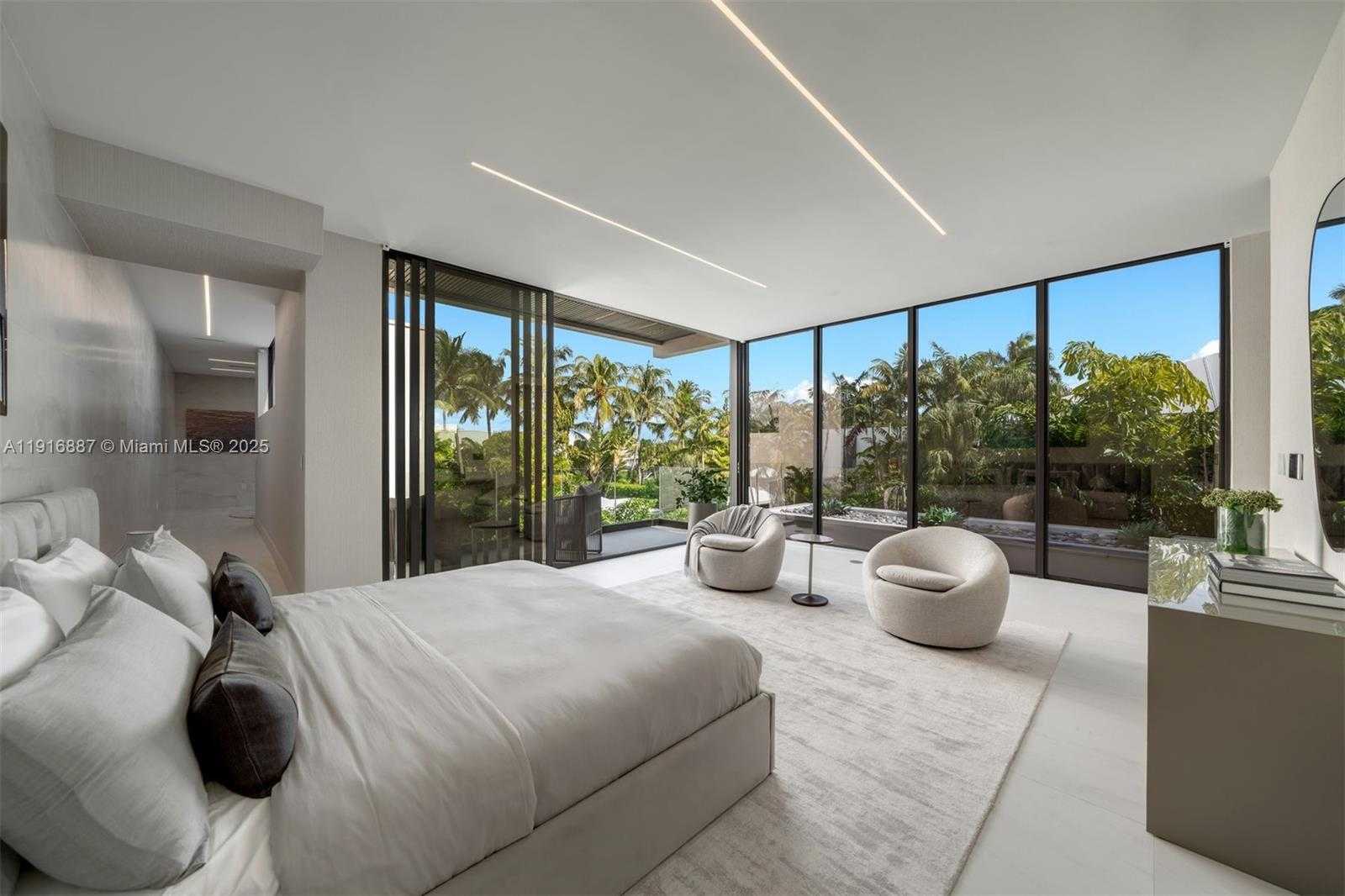 Small Image of 725 NORTH EAST 77TH ST, Miami Number 15