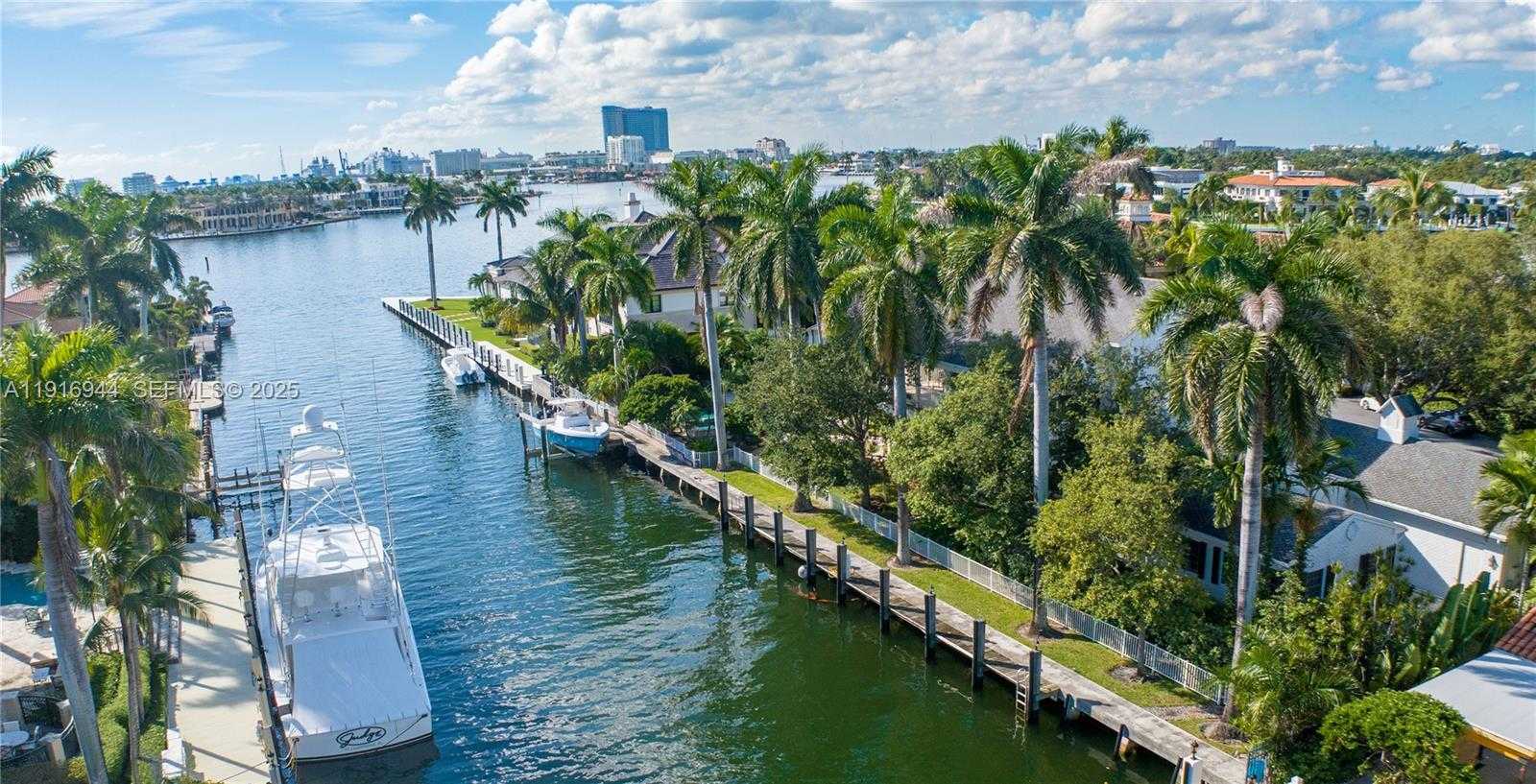 Small Image of 700 CORAL WAY, Fort Lauderdale Number 1