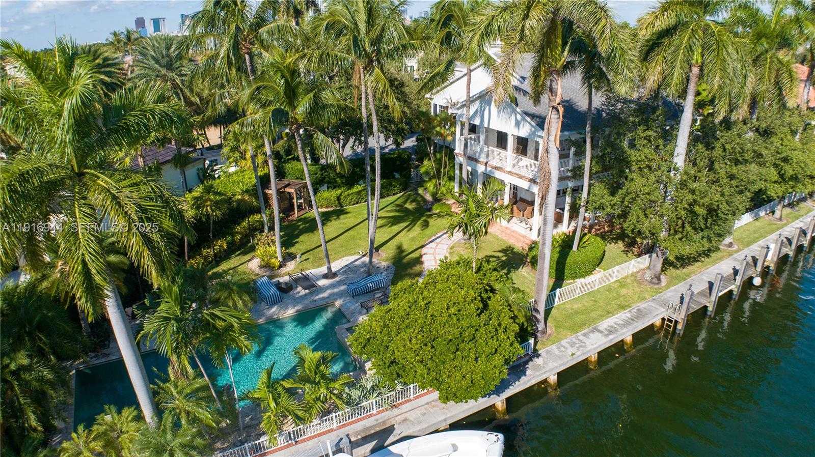 Small Image of 700 CORAL WAY, Fort Lauderdale Number 10