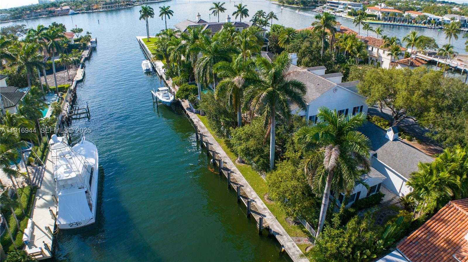 Small Image of 700 CORAL WAY, Fort Lauderdale Number 2