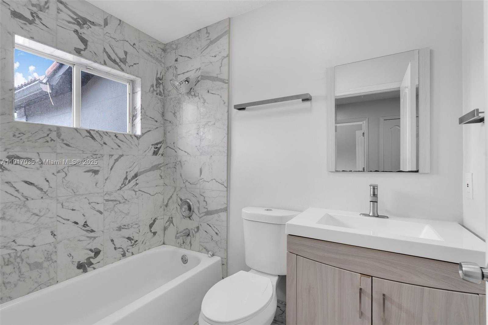 Small Image of 2883 SOUTH WEST 129TH TER, Miramar Number 15