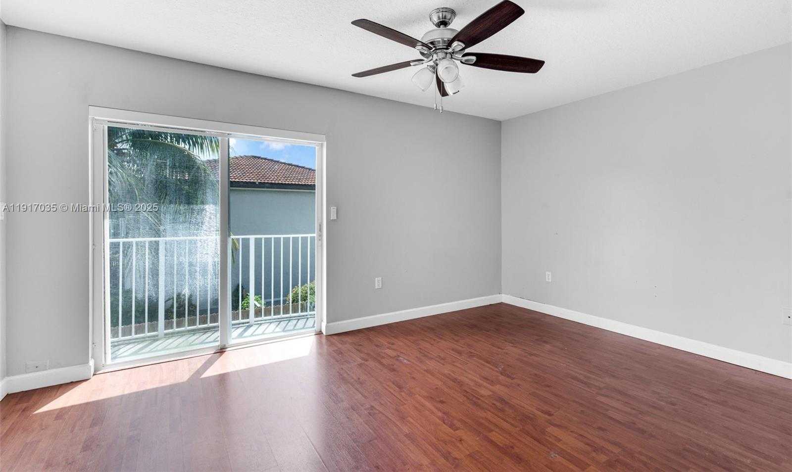 Small Image of 2883 SOUTH WEST 129TH TER, Miramar Number 16