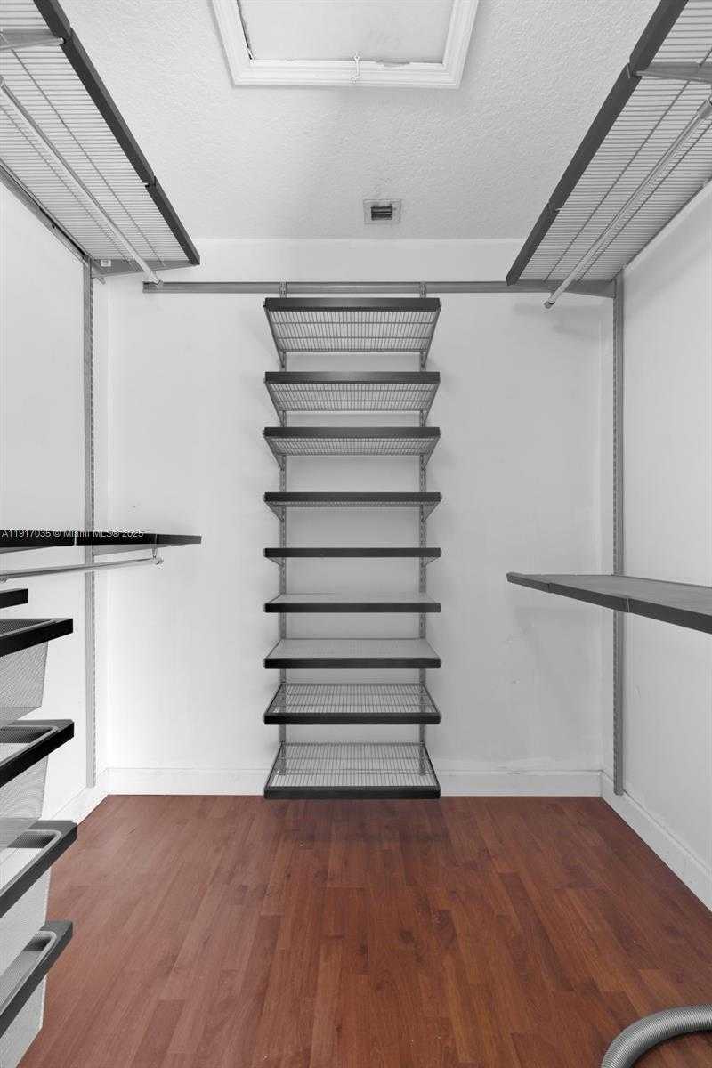 Small Image of 2883 SOUTH WEST 129TH TER, Miramar Number 19