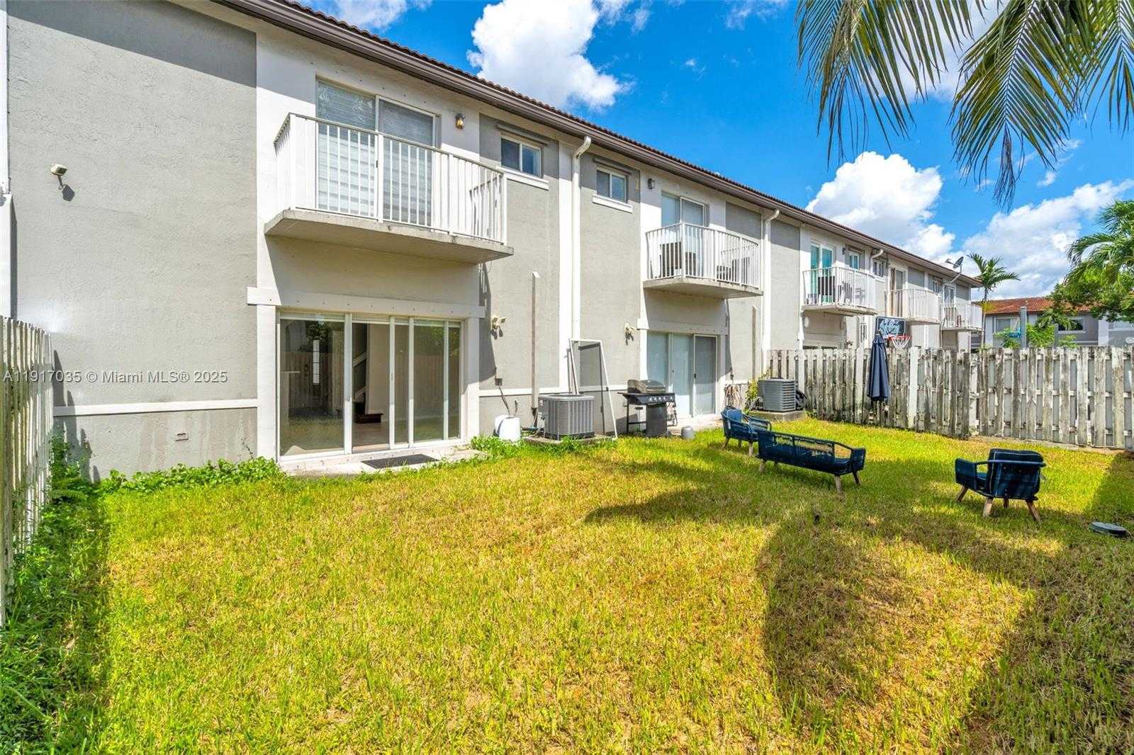 Small Image of 2883 SOUTH WEST 129TH TER, Miramar Number 23