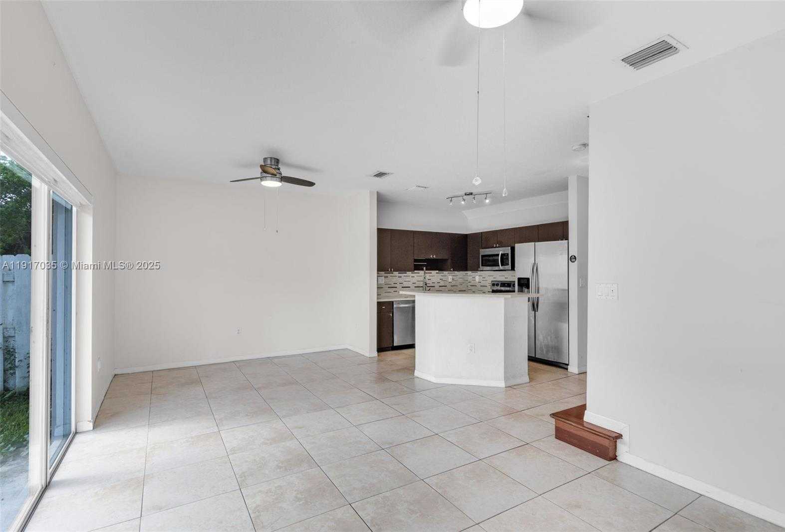 Small Image of 2883 SOUTH WEST 129TH TER, Miramar Number 7