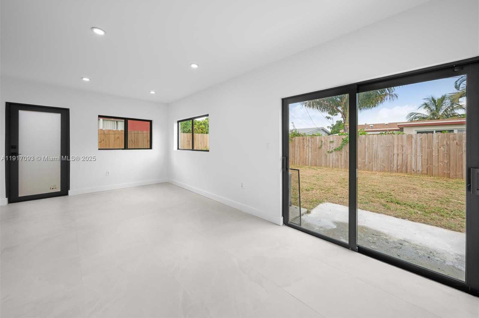 Small Image of 7613 CORAL BLVD, Miramar Number 15