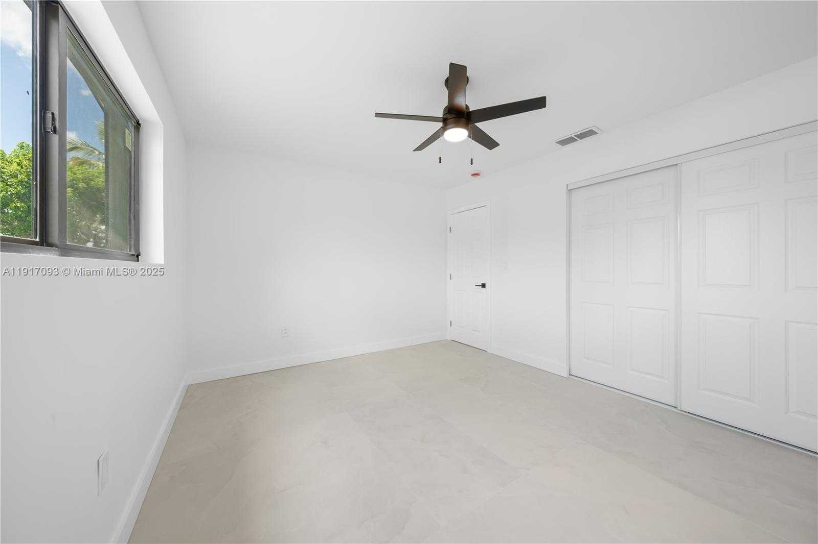 Small Image of 7613 CORAL BLVD, Miramar Number 38