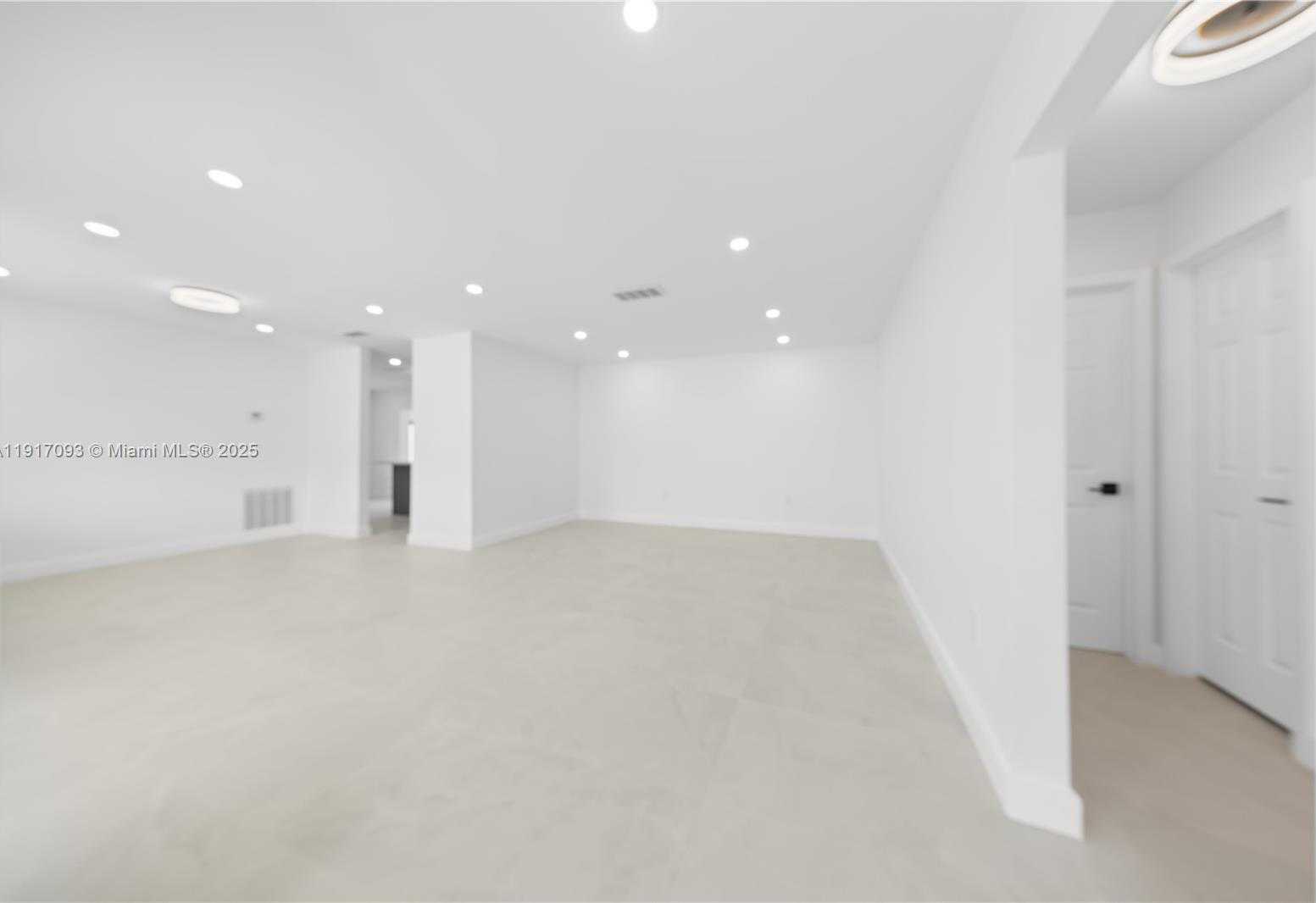 Small Image of 7613 CORAL BLVD, Miramar Number 39