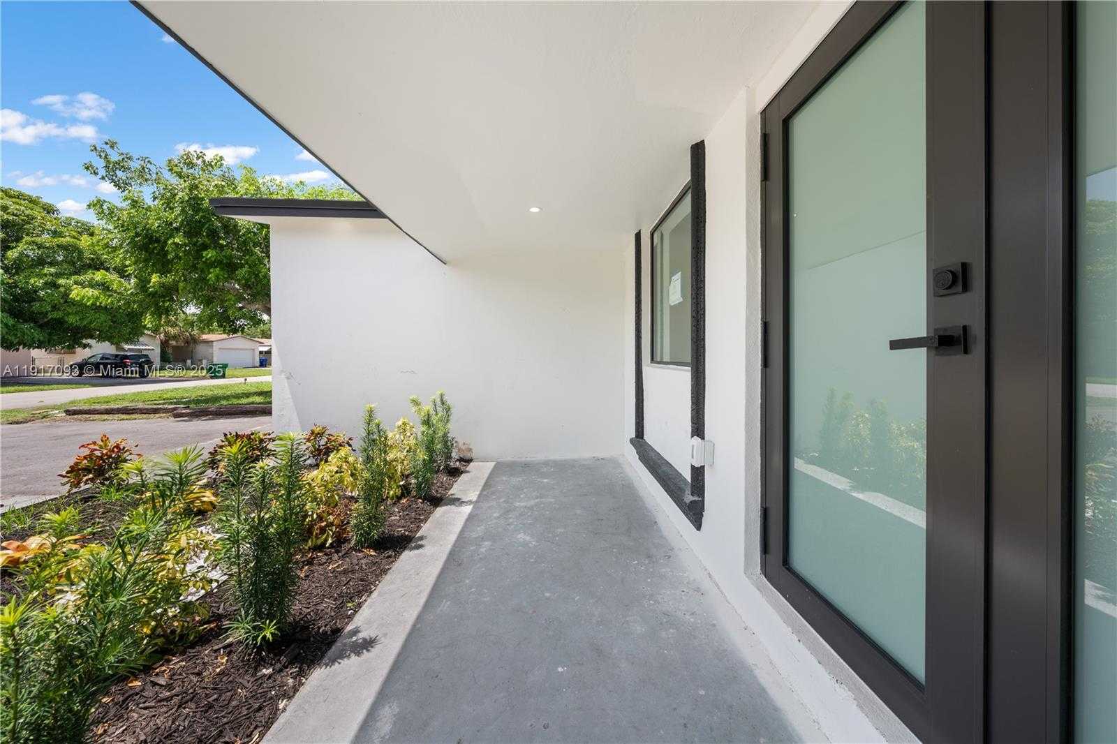 Small Image of 7613 CORAL BLVD, Miramar Number 40