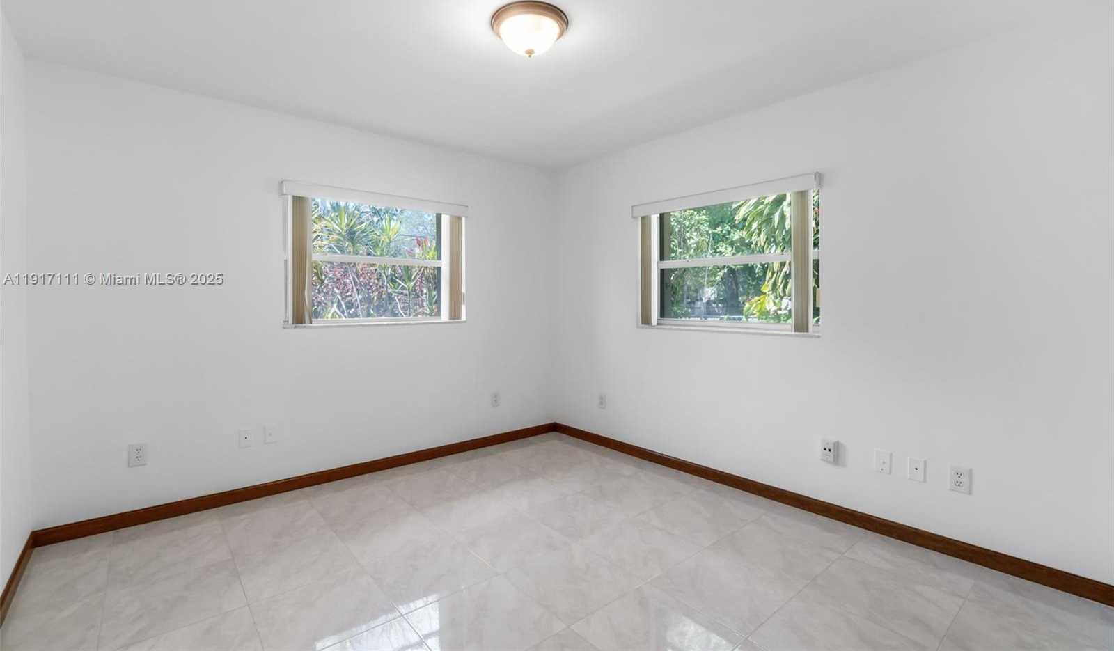 Small Image of 9085 SOUTH WEST 157TH ST, Palmetto Bay Number 13