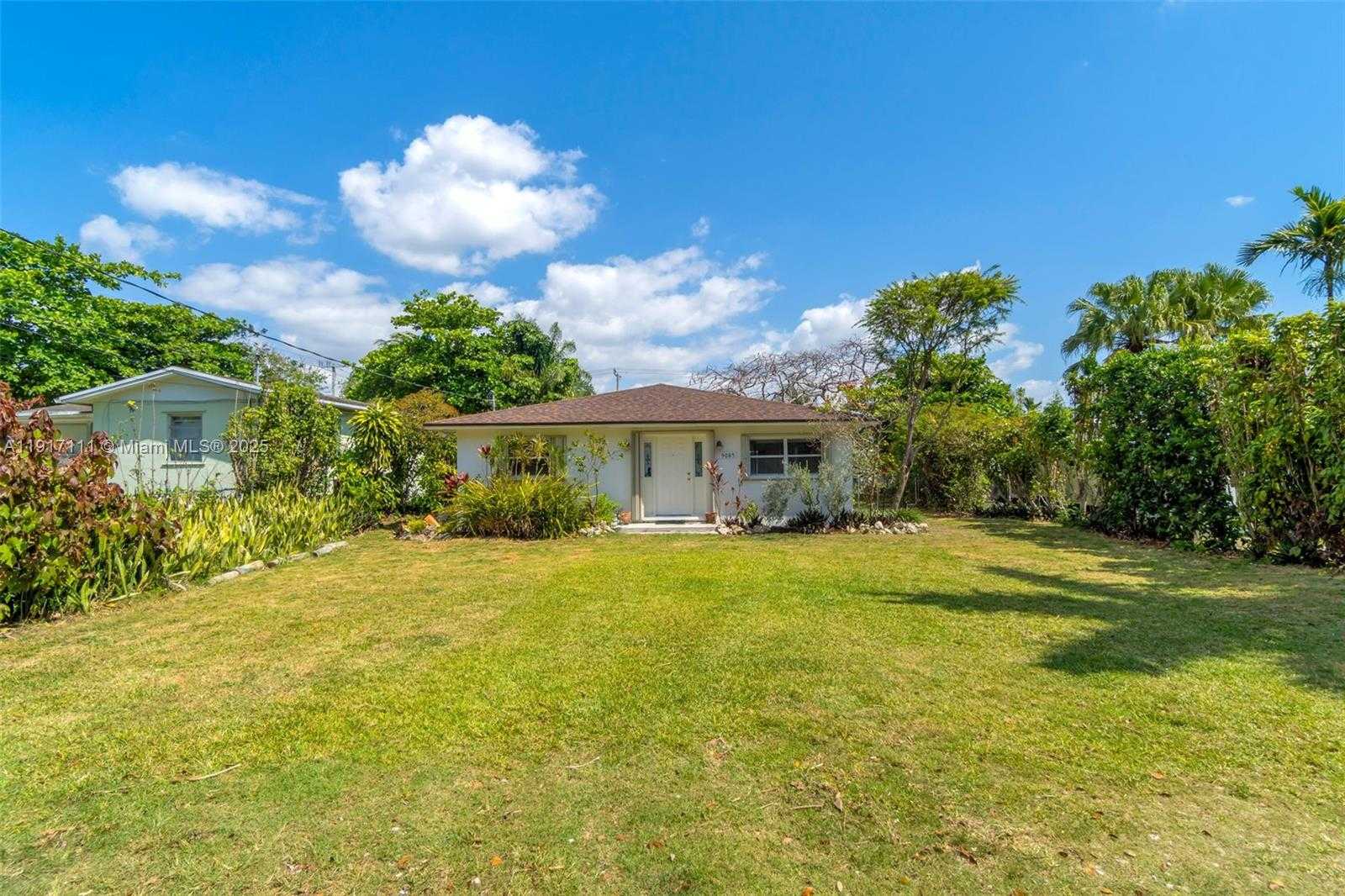 Small Image of 9085 SOUTH WEST 157TH ST, Palmetto Bay Number 19