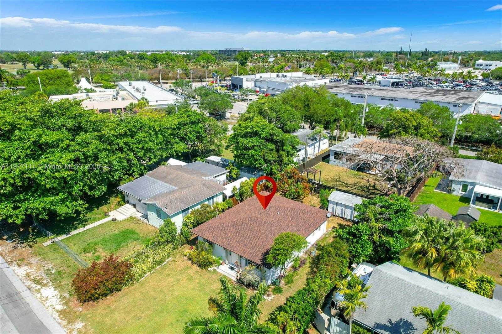 Small Image of 9085 SOUTH WEST 157TH ST, Palmetto Bay Number 2