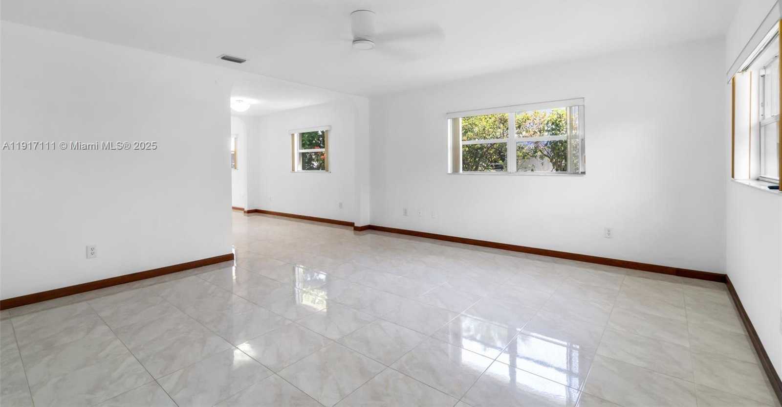 Small Image of 9085 SOUTH WEST 157TH ST, Palmetto Bay Number 4