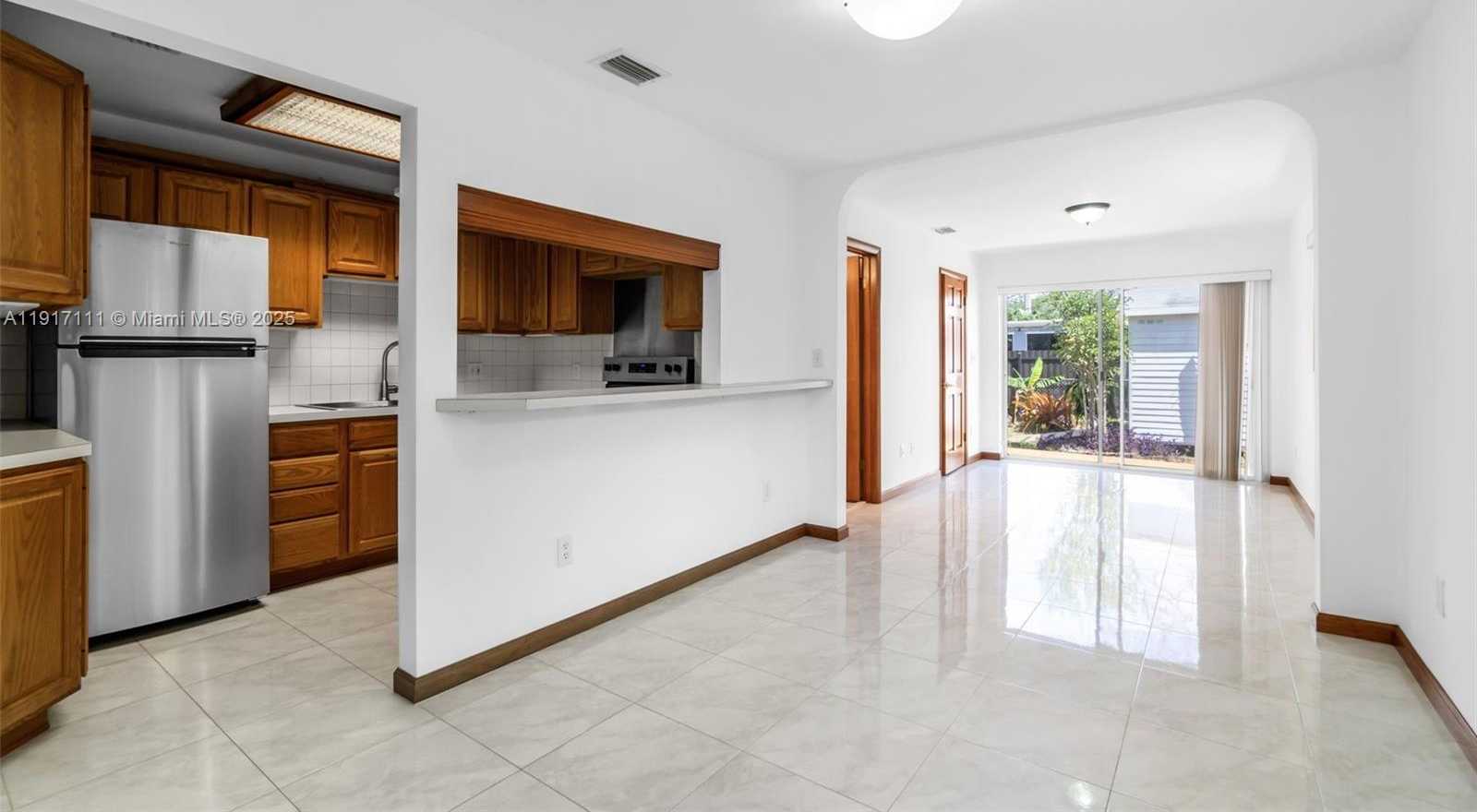 Small Image of 9085 SOUTH WEST 157TH ST, Palmetto Bay Number 8