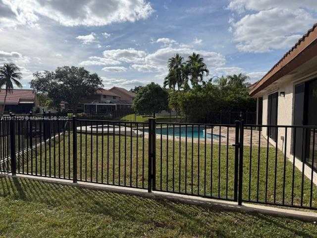 Small Image of 1875 NORTH WEST 93RD WAY, Plantation Number 10