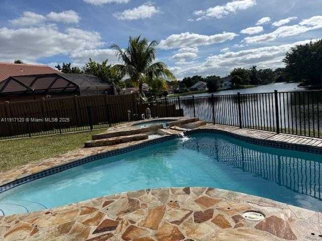 Small Image of 1875 NORTH WEST 93RD WAY, Plantation Number 6