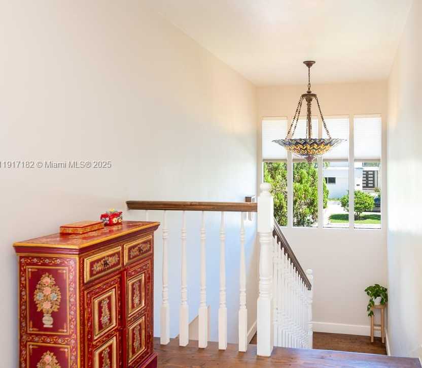 Small Image of 9400 EAST BROADVIEW DR, Bay Harbor Islands Number 11