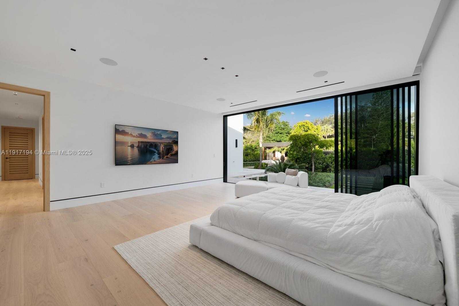 Small Image of 7051 SOUTH WEST 69TH AVE, South Miami Number 10